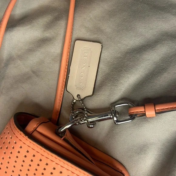 Coach Coral Leather Crossbody Purse Perforated Turnlock Bag - Picture 8 of 8